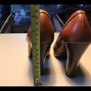 American Eagle women brown high heels shoes size 7